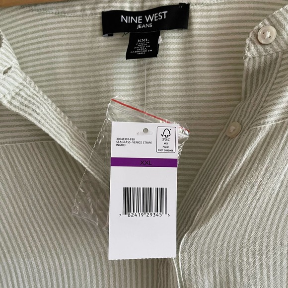 SALE!!⏱ Nine West Jeans - Green Striped Button Down Top - XXL - NWT - Picture 3 of 7